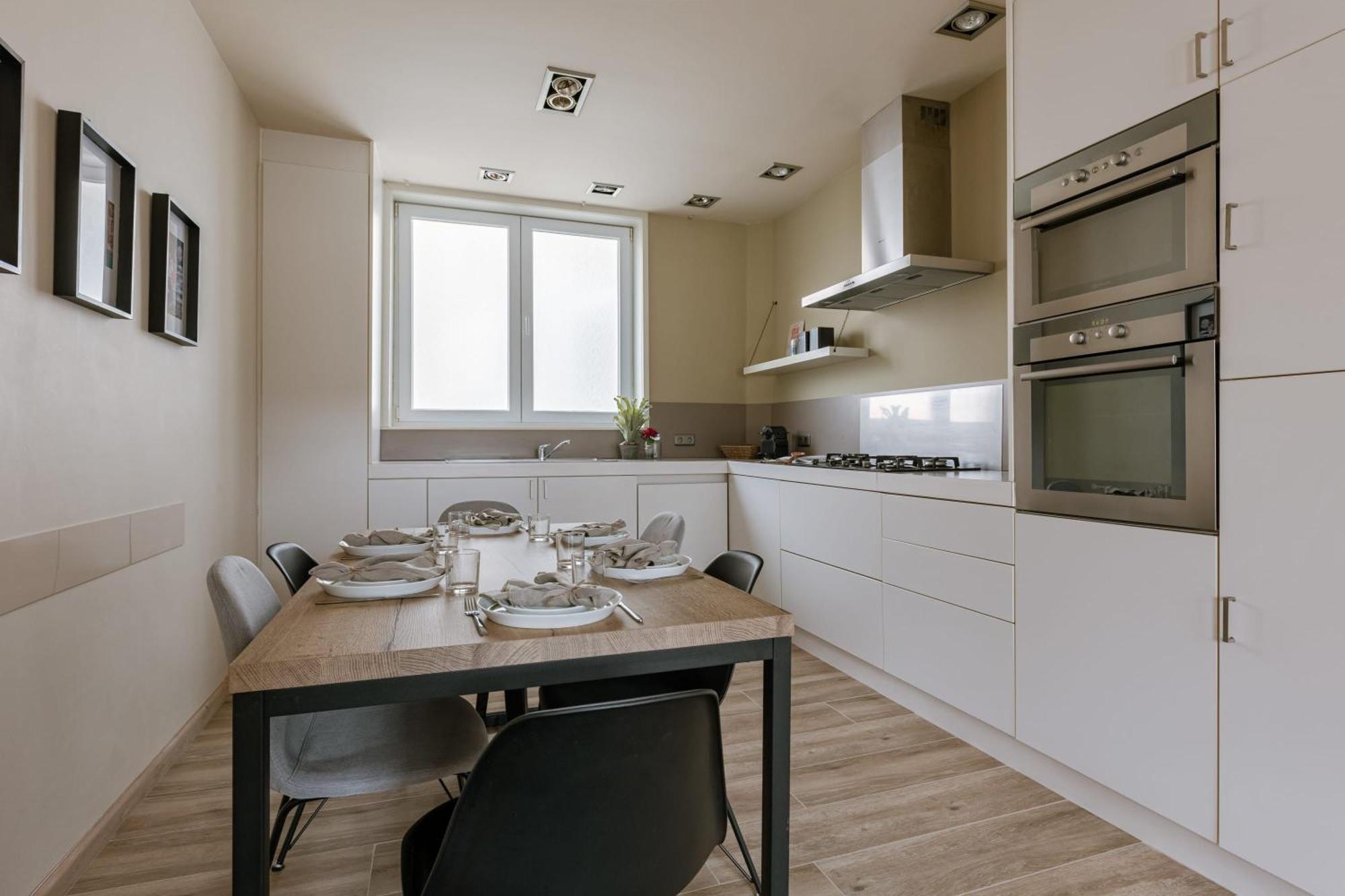 Charming And Comfort Town Mansion Appartement Oostende